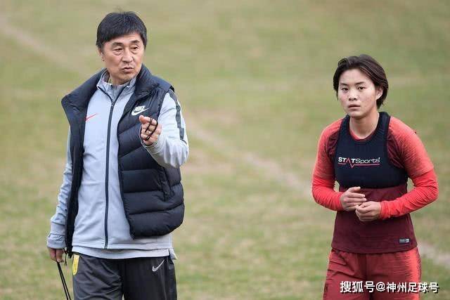 东契奇37+7+9关键防守漏人 独行侠负爵士4连败