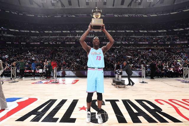 爱德华兹30分库里23分 森林狼大胜勇士4连胜