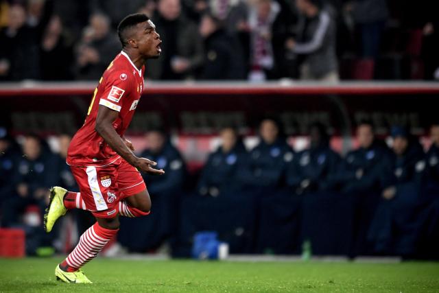 翟晓川19分首钢胜肯帝亚 吴前25分浙江胜深圳